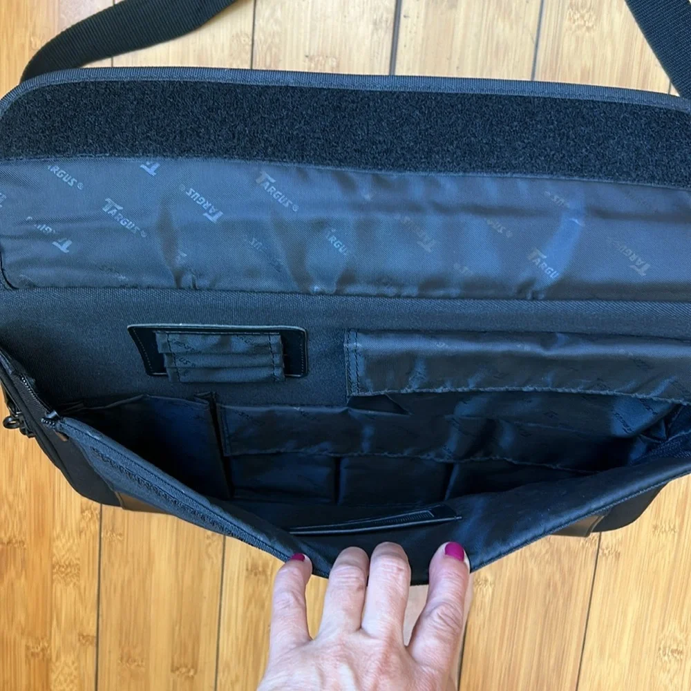 Targus Black Laptop Bag